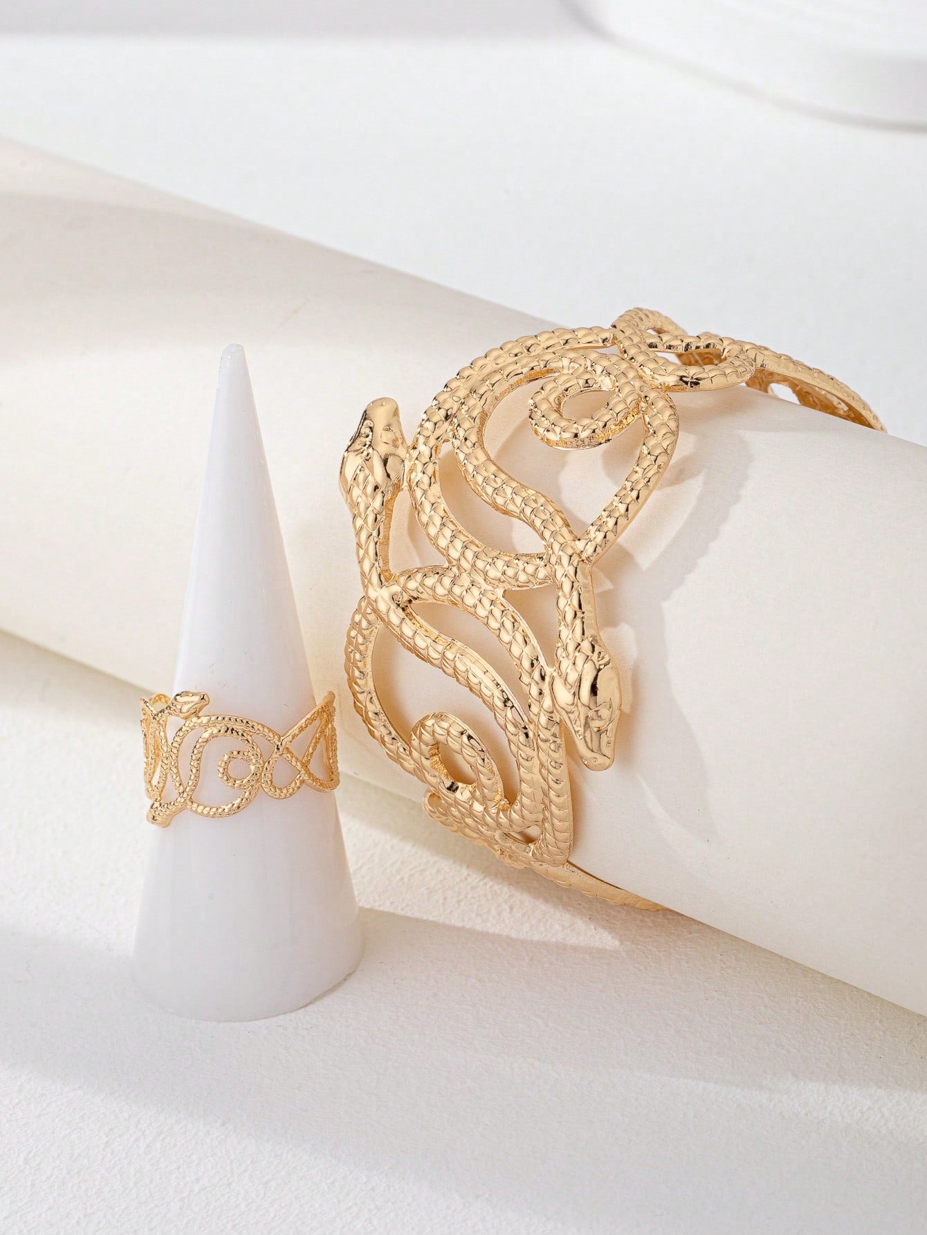 طقم اكسسوارات