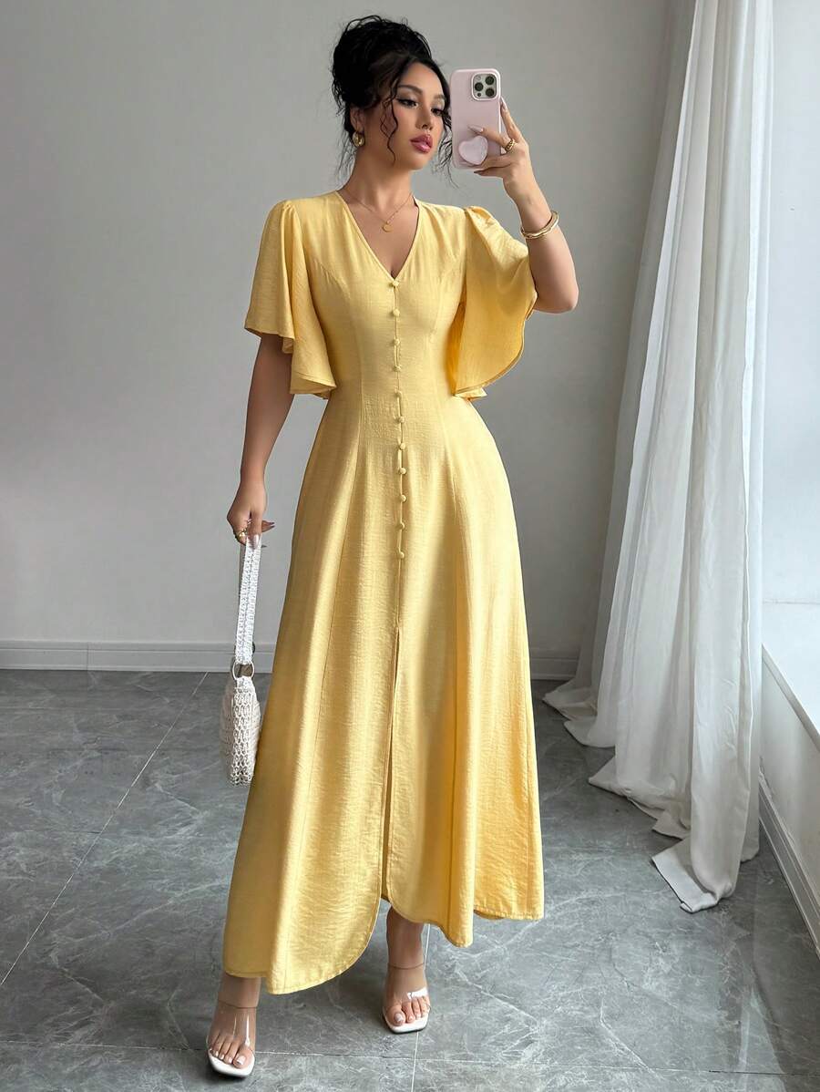 فساتين نسائية