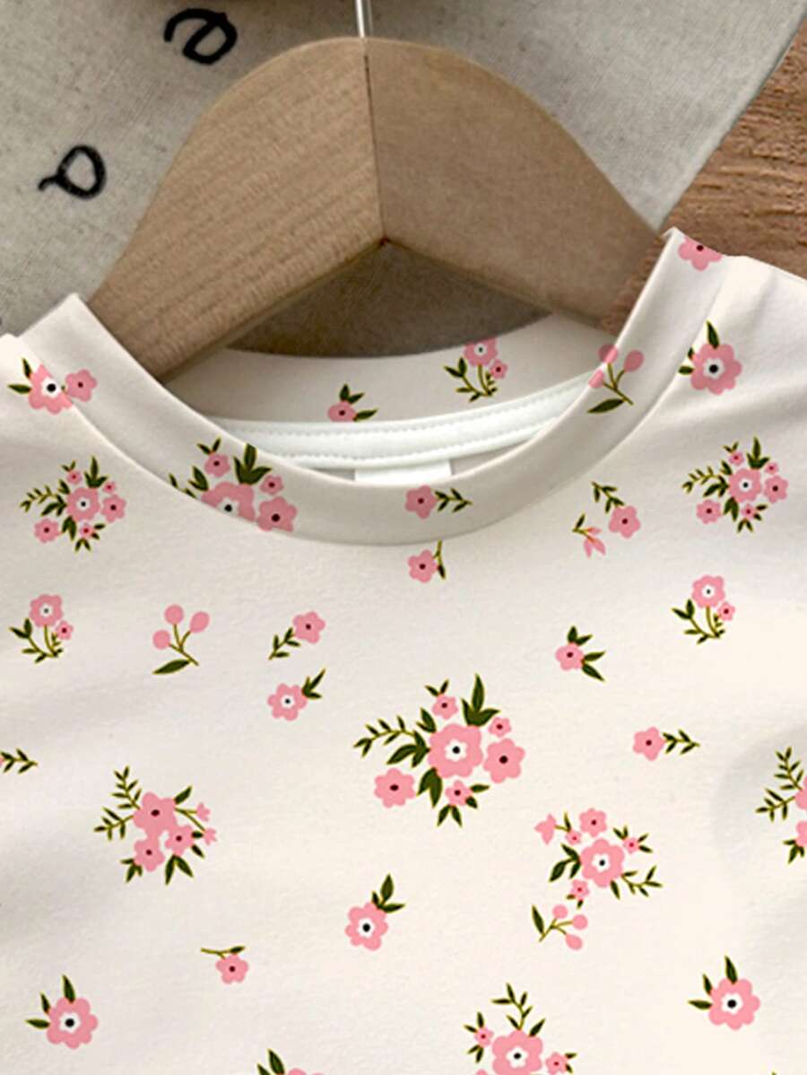 طقم ملابس علوية مفصل الرقبة قصير الأكمام وبنطلون