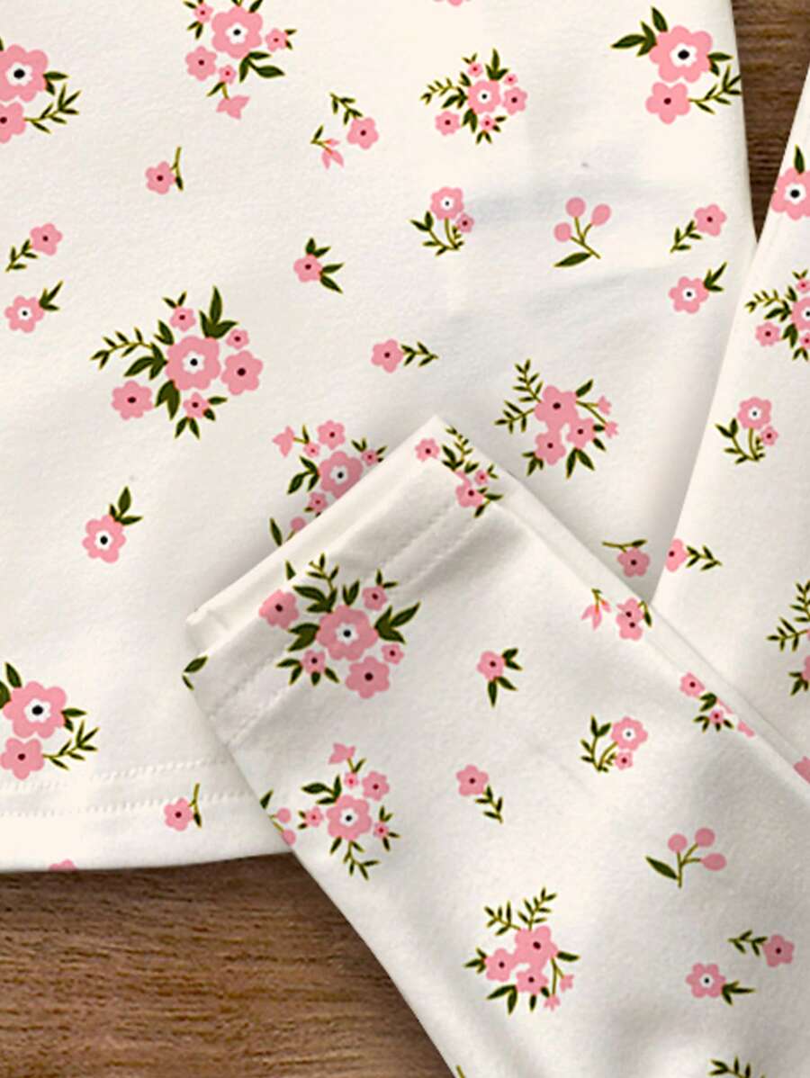 طقم ملابس علوية مفصل الرقبة قصير الأكمام وبنطلون