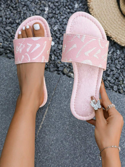 صنادل مسطحة للنساء