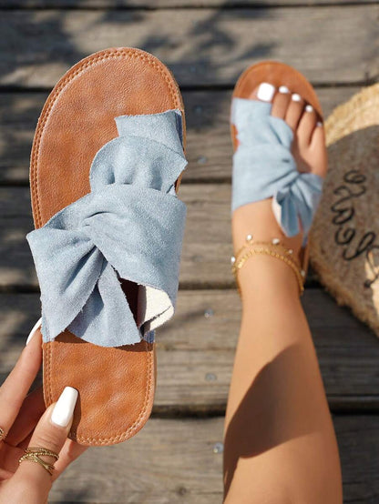 شبشب نسائية مسطحة