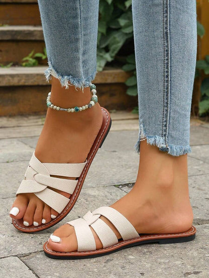 صنادل نسائية