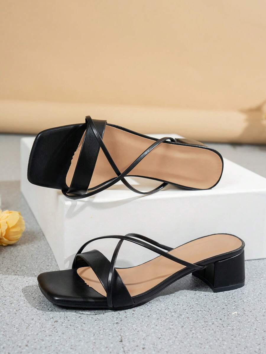 صنادل نسائية