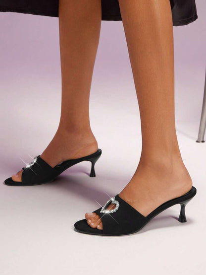 صنادل نسائية