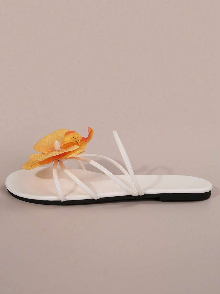 صنادل نسائية