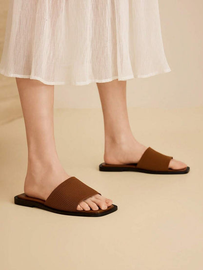 صنادل نسائية