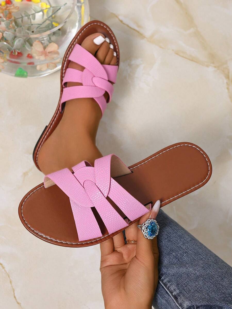 صنادل نسائية