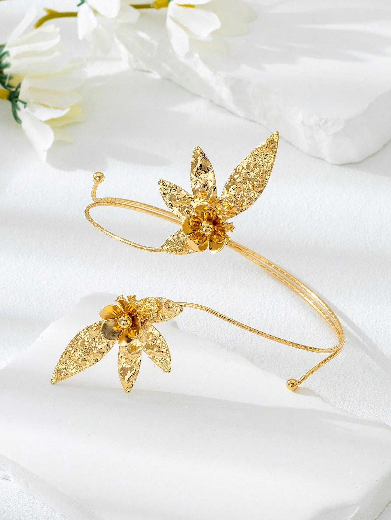 سلاسل جسم نسائية