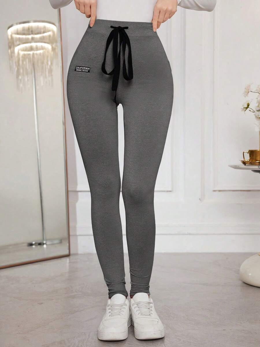 سروال ضيق صيفي نسائي