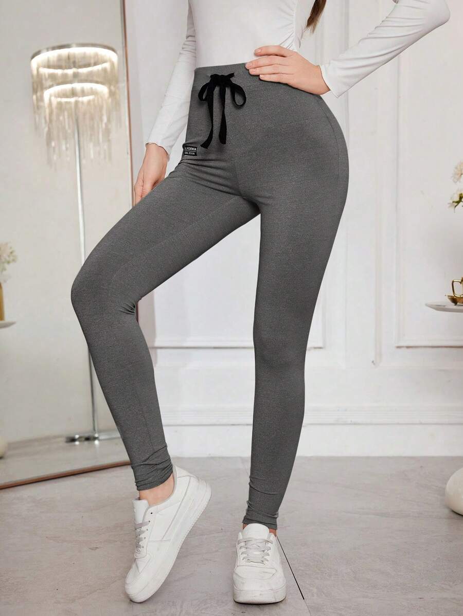 سروال ضيق صيفي نسائي