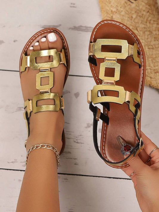 صنادل مسطحة للنساء