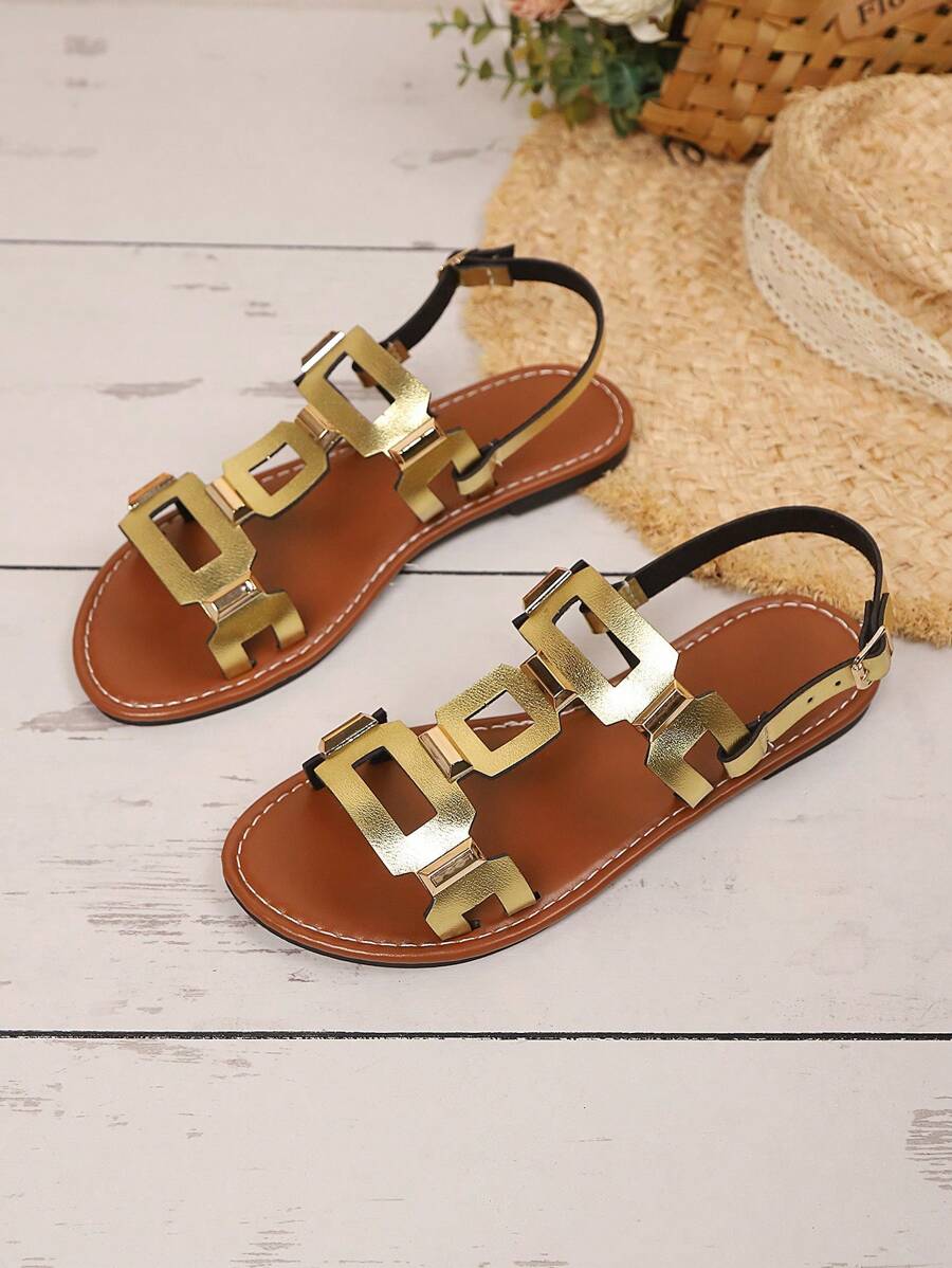 صنادل مسطحة للنساء