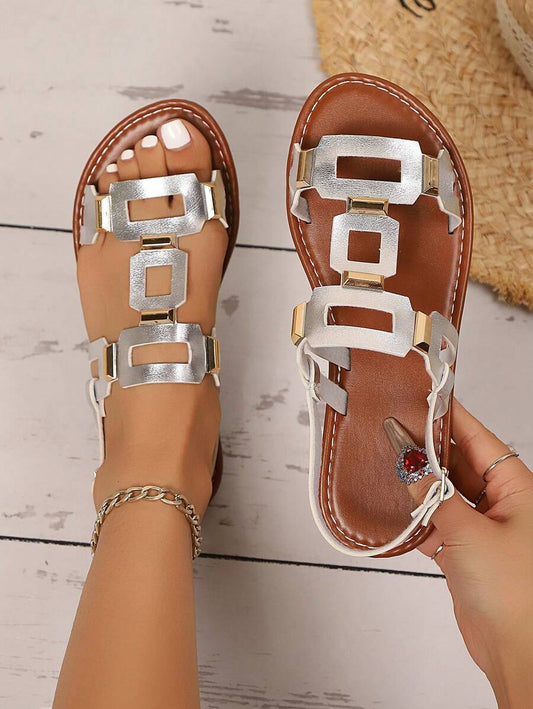 صنادل نسائية