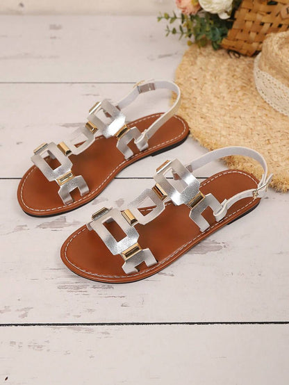 صنادل نسائية