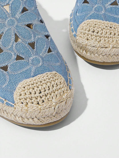 صنادل نسائية