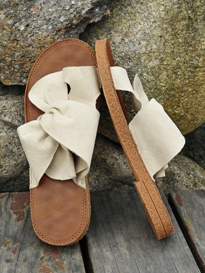 صنادل نسائية مسطحة