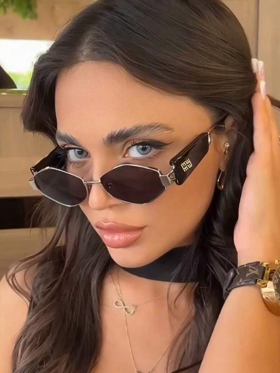 نظارات نسائية