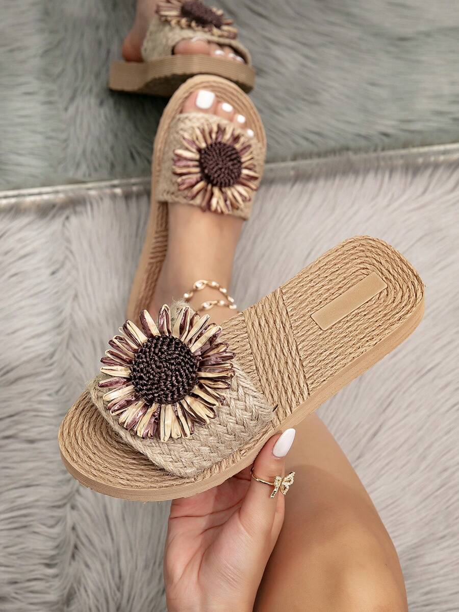 صنادل نسائية