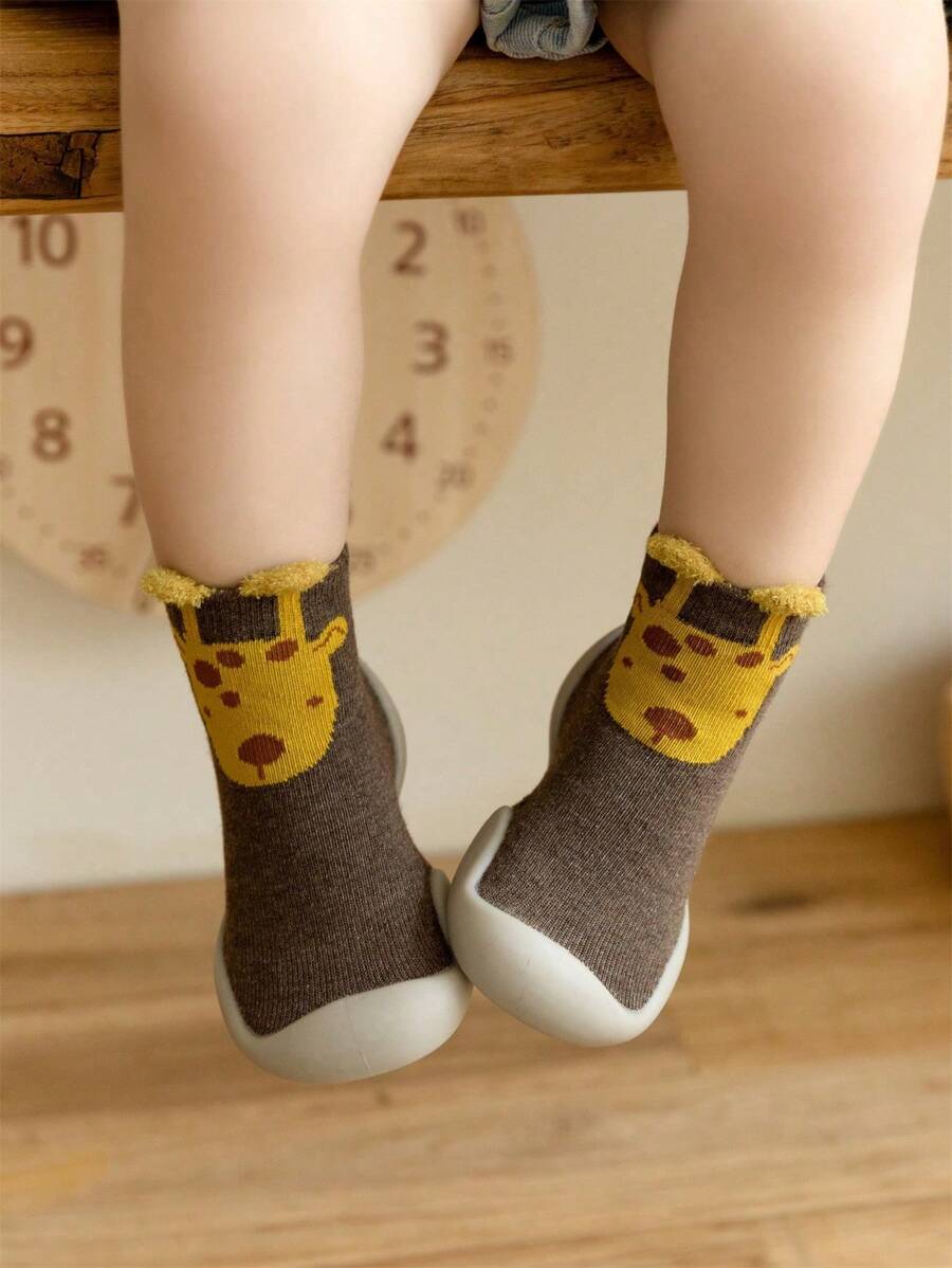 جوارب اطفال