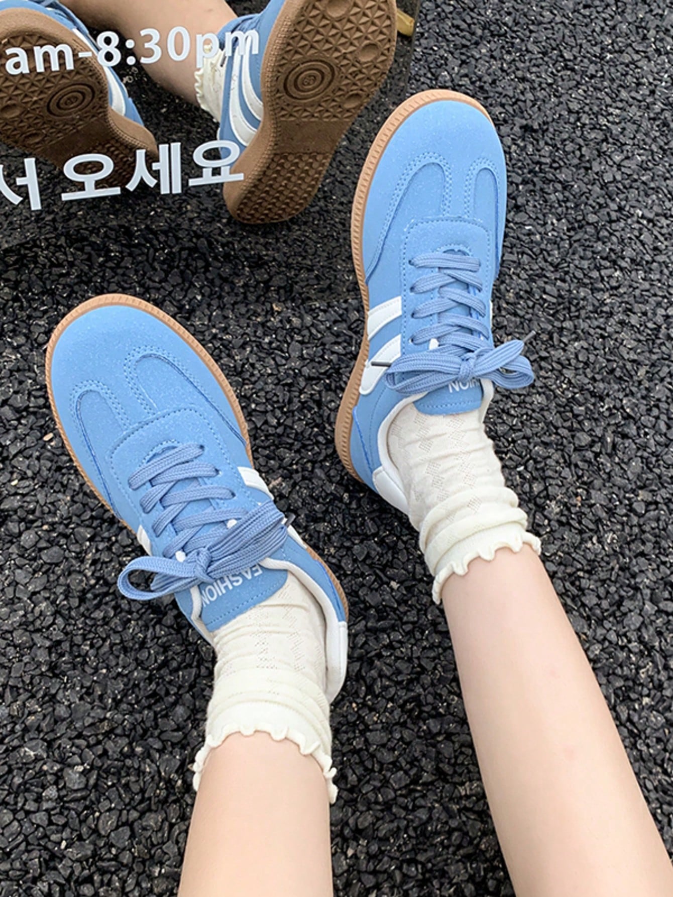 أحذية رياضية خارجية نسائية