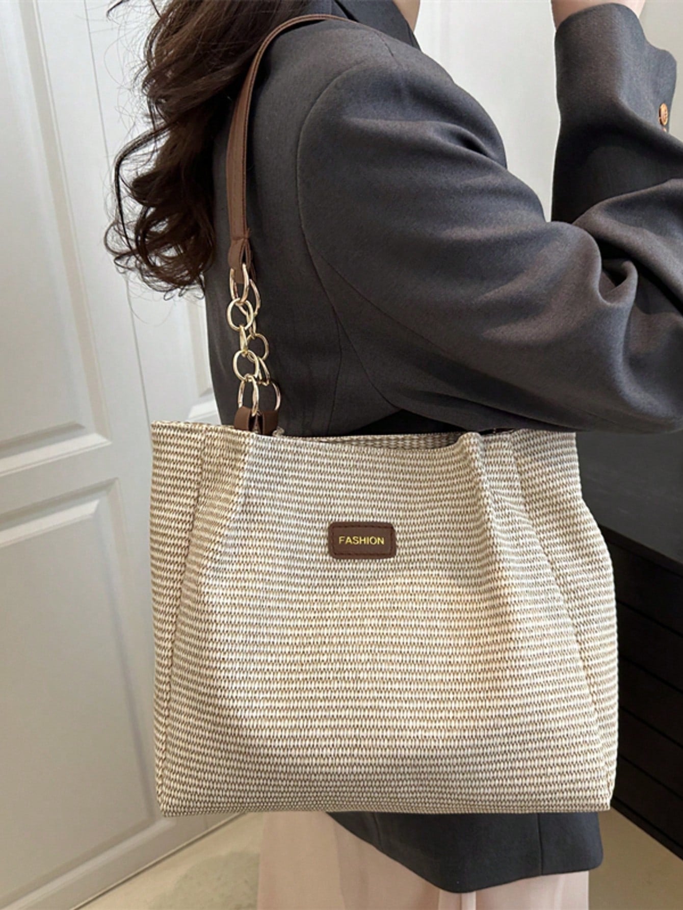 حقائب يد نسائية