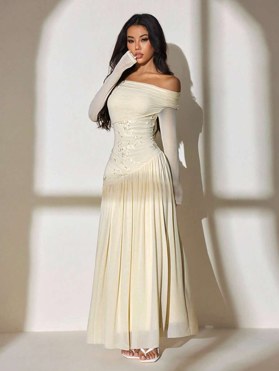 فساتين نسائية