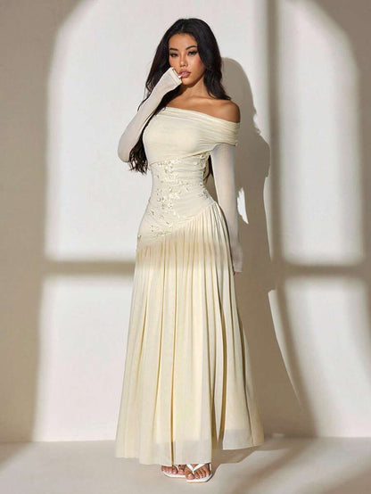 فساتين نسائية