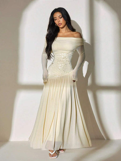 فساتين نسائية