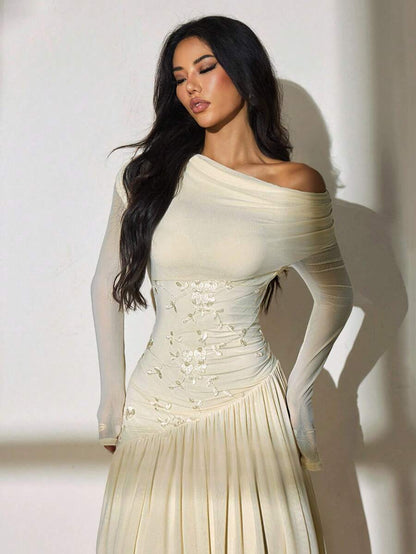 فساتين نسائية