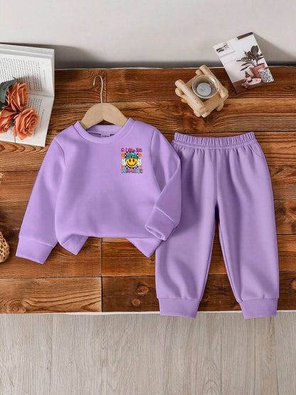 اطقم بناتية