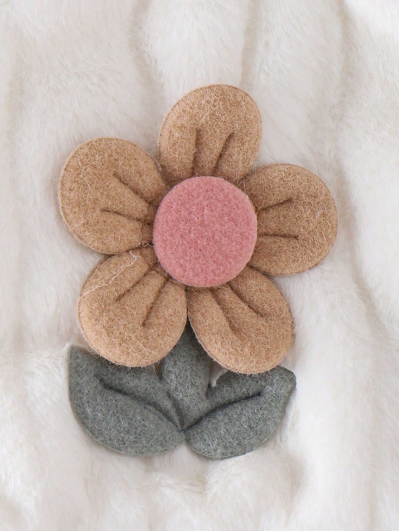 اطقم بناتية