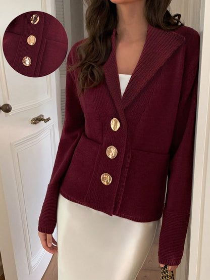 ملابسة منسوجة نسائية