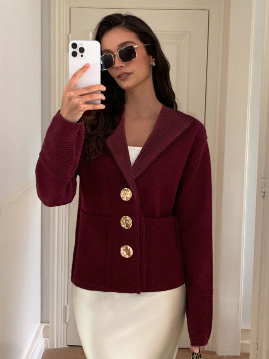 ملابسة منسوجة نسائية