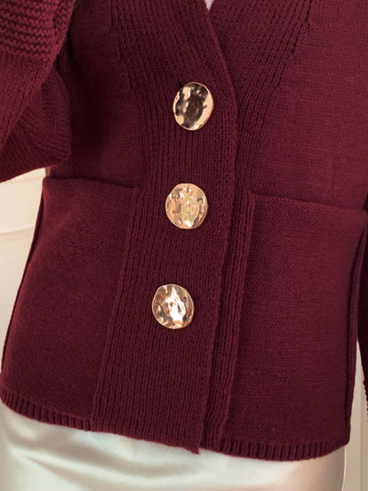 ملابسة منسوجة نسائية