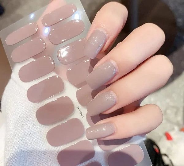 ملصقات اظافر