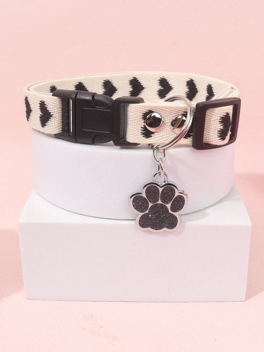 عنق حيوان أليف رفيع بتصميم قلب وشعار بصمة الكف ، مناسب للكلاب والقطط الصغيرة في جميع المواسم