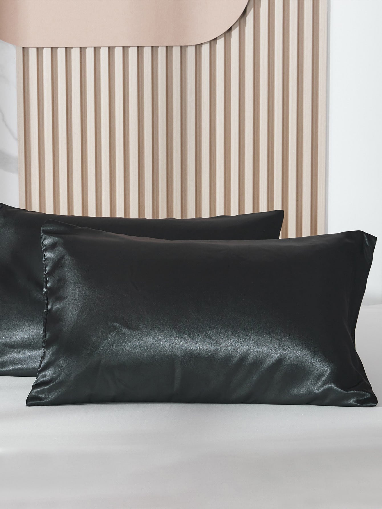 غطاء وسادة ساتان موحد اللون ناعم قطع
