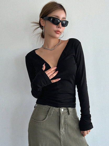 تي شيرت برقبة V غير مطبوعة