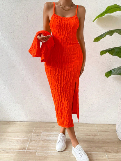 ملابس نسائية من قطعتين