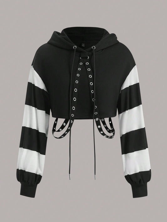 هودي قصير ألوان متباينة فتحات حلقي معدني