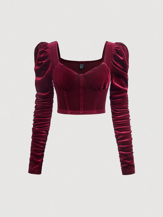 ملابس علوية نسائية