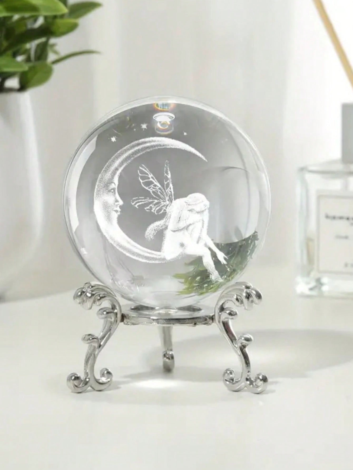 كرة زجاجية ديكورية إبداعية لعرض كوكب من الزجاج مستوحاة من القمر والجنية، مصنوعة من الكريستال الاصطناعي مقاس 60mm(2.3inch)، تأتي مع حامل لتزيين طاولة المنزل